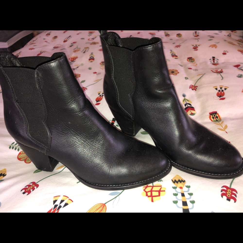 Steven Madden booties